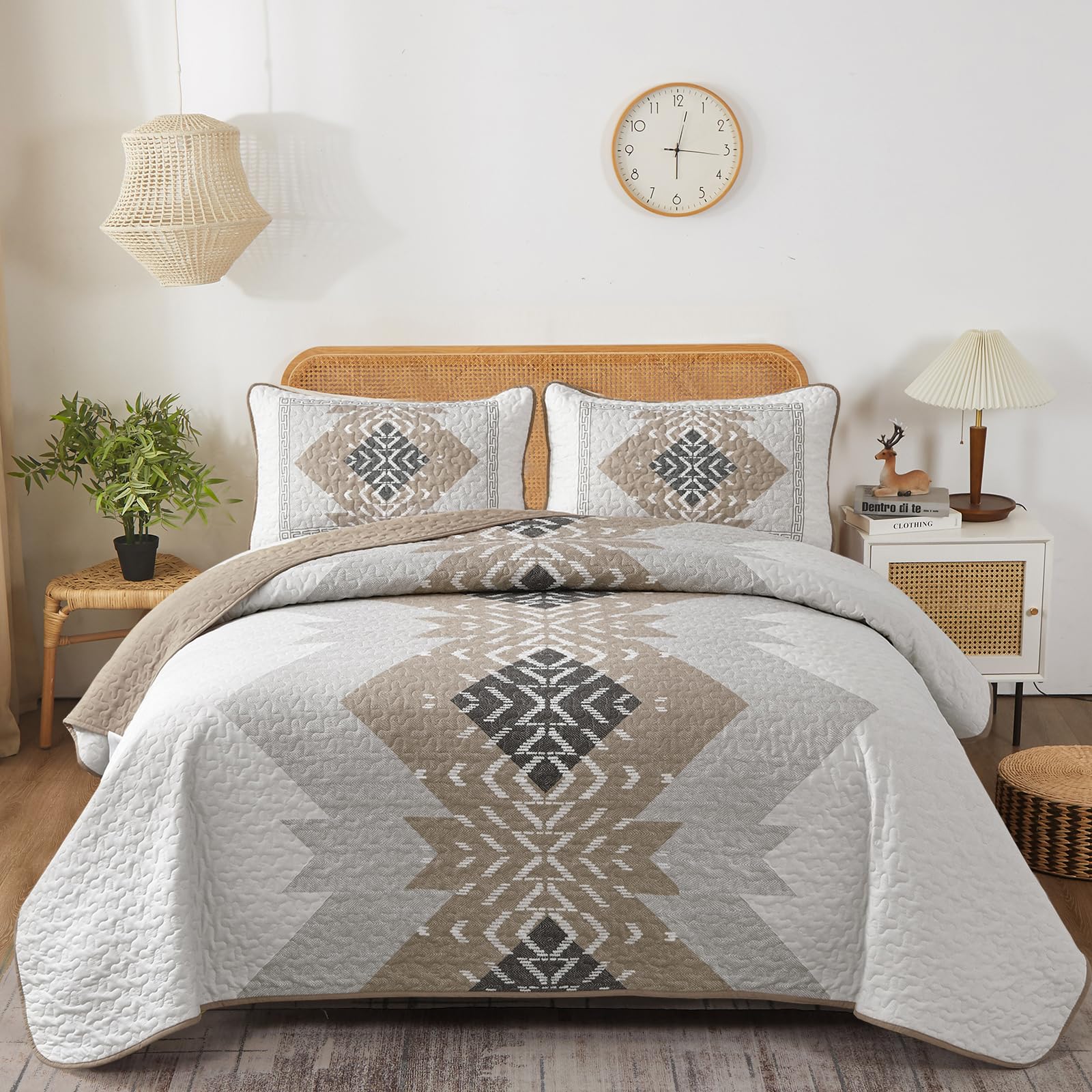 Dintszyayue Boho Quilt California King Size Khaki Geometric Bedspread Set with Pillowcases